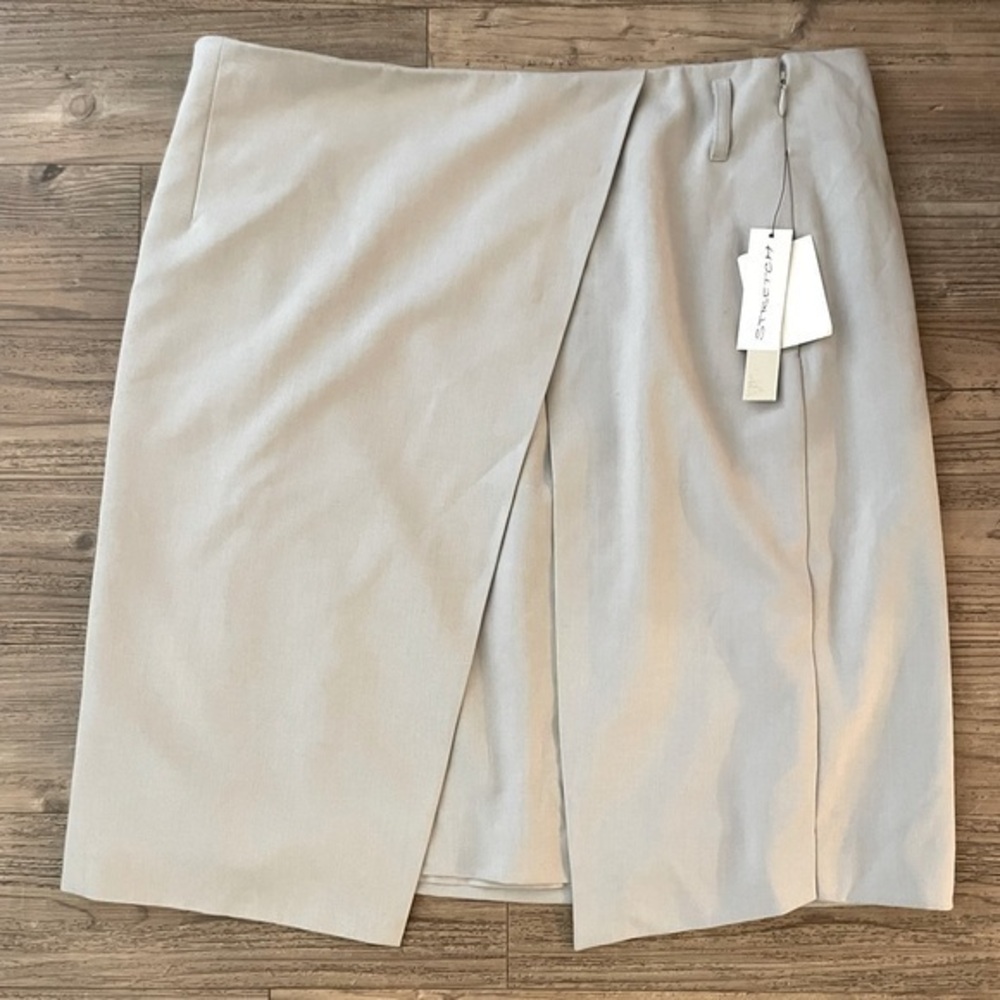 Amanda + Chelsea Stylish Gray Ski